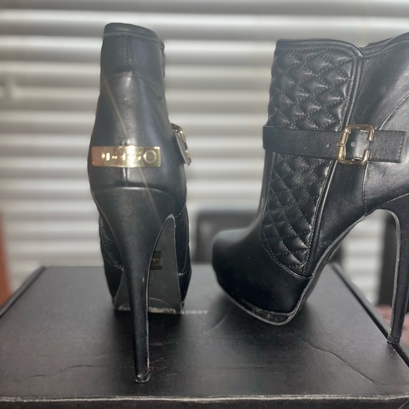 Bebe boots size 8 - Picture 2 of 3